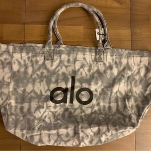 Alo Shopper Tote